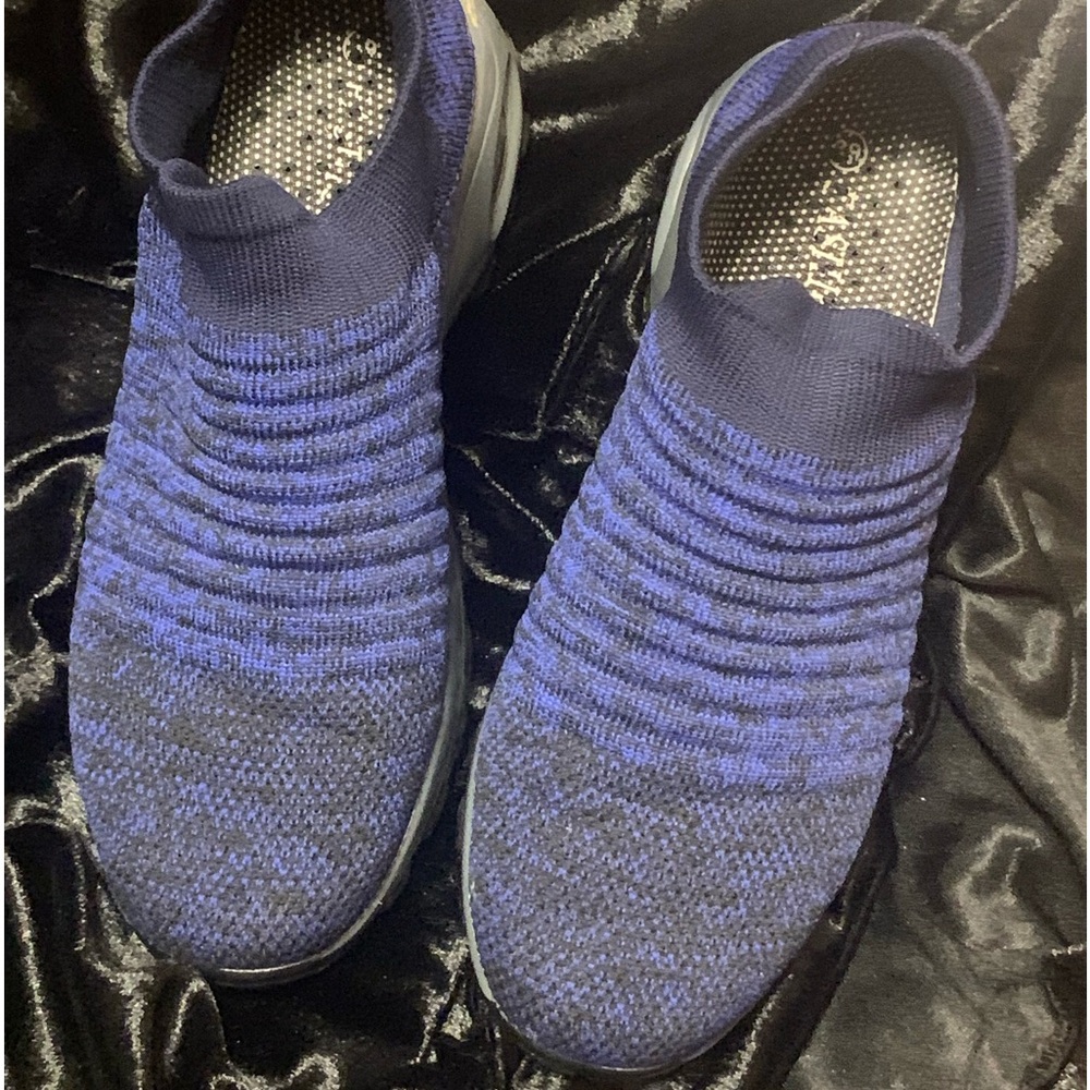 Women’ s Ashton shoe / 8 1/2